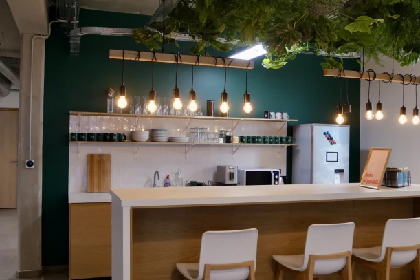 Bureau privé - 92110 - 40 postes - 10000€