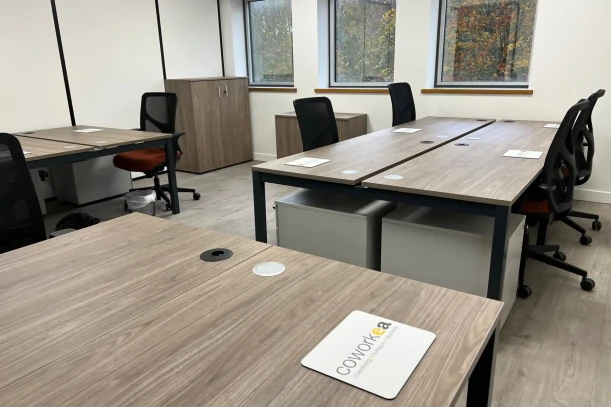 Bureau privé - 92360 - 8 postes - 1750€