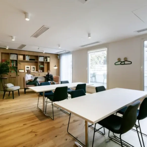 Bureau privé 24 m² 6 postes Coworking Route de la Reine Boulogne-Billancourt 92100 - photo 3