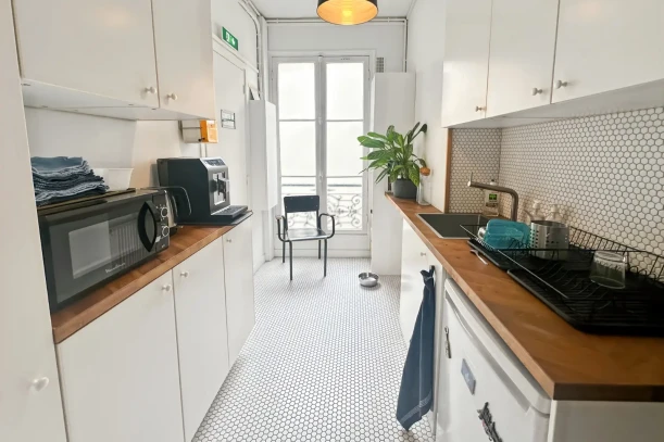 Bureau privé - 75009 - 4 postes - 1850€