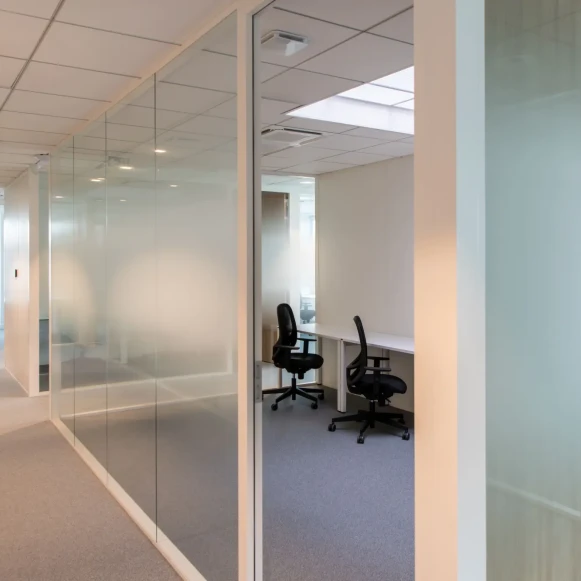 Bureau privé 4 m² 1 poste Location bureau Allée Charles Pathé Bourges 18000 - photo 6