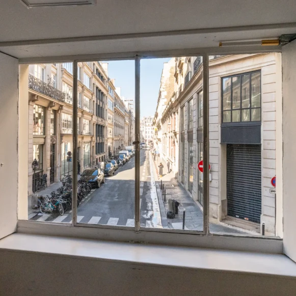 Open Space  10 postes Location bureau Rue Saint-Fiacre Paris 75002 - photo 4