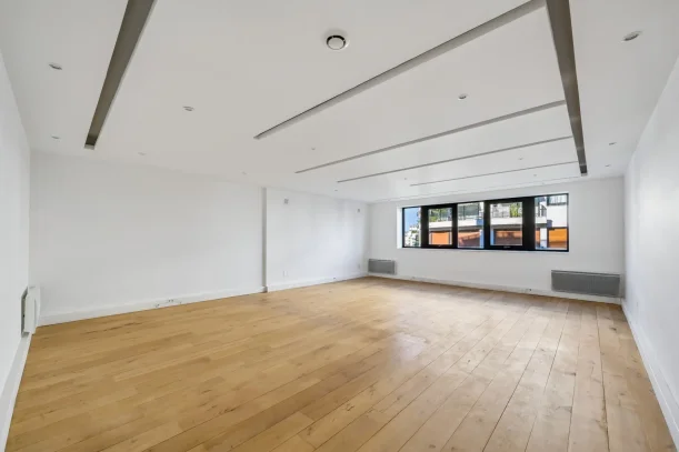 Espace indépendant - 75016 - 16 postes - 7000€