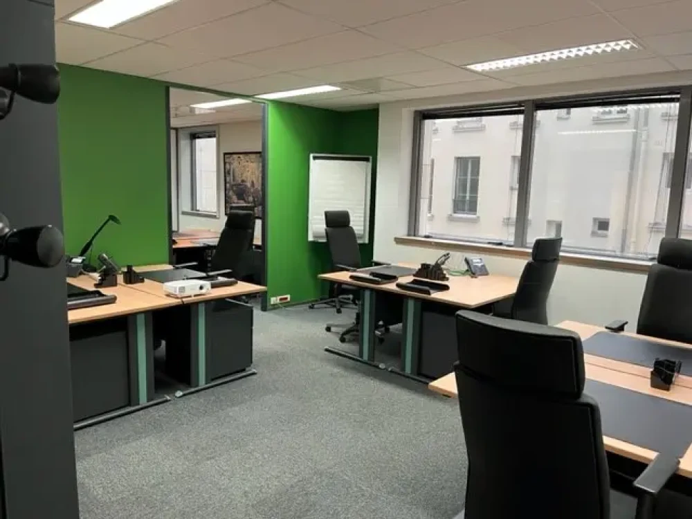 Bureau privé - 92300 - 42 postes - 21500€