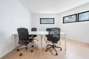 Bureau privé - 75012 - 4 postes - 1210€