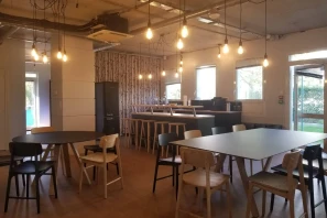 Bureau privé - 35000 - 2 postes - 704€