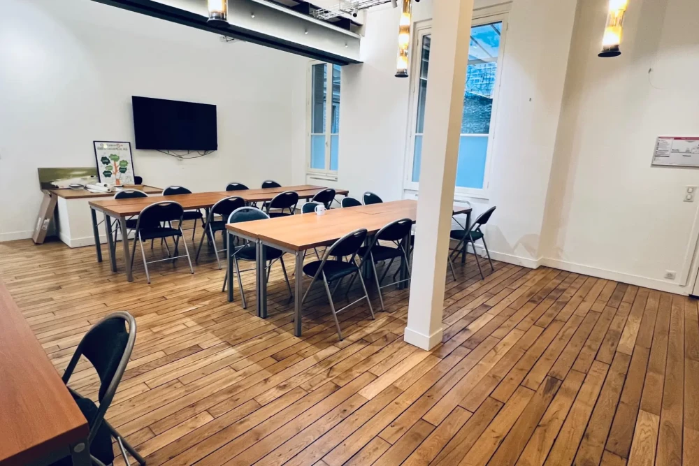 Espace indépendant - 75004 - 22 postes - 6950€