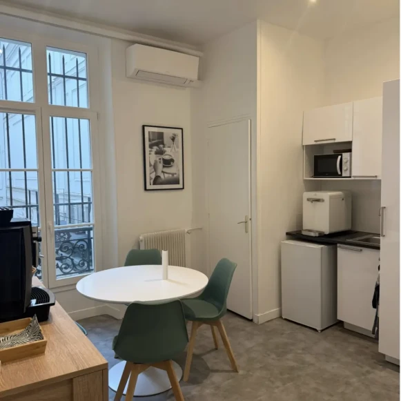 Bureau privé 25 m² 8 postes Coworking Rue Drouot Paris 75009 - photo 6