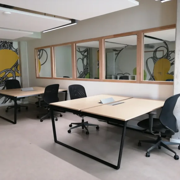 Open Space  17 postes Location bureau Rue de Srebrenica Paris 75020 - photo 5