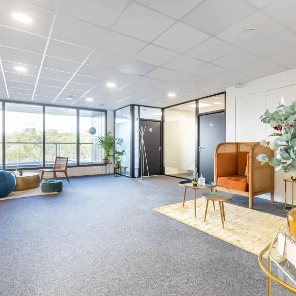 Bureau privé 11 m² 2 postes Location bureau Rue de la Martinellerie Trélazé 49800 - photo 9