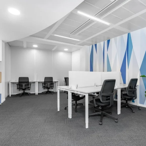 Bureau privé 4 m² 1 poste Coworking Avenue Aristide Briand Cachan 94230 - photo 2