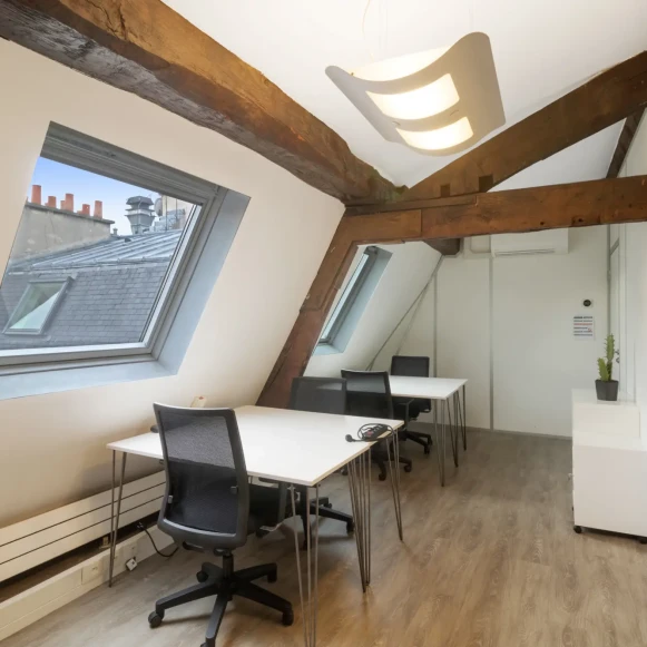 Bureau privé 20 m² 5 postes Location bureau Rue de la Chaussée d'Antin Paris 75009 - photo 3