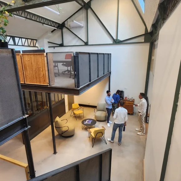 Open Space  18 postes Location bureau Place Mathieu Jaboulay Saint-Genis-Laval 69230 - photo 5