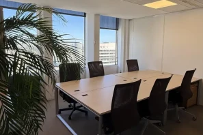 Bureau privé - 92800 - 4 postes - 1900€