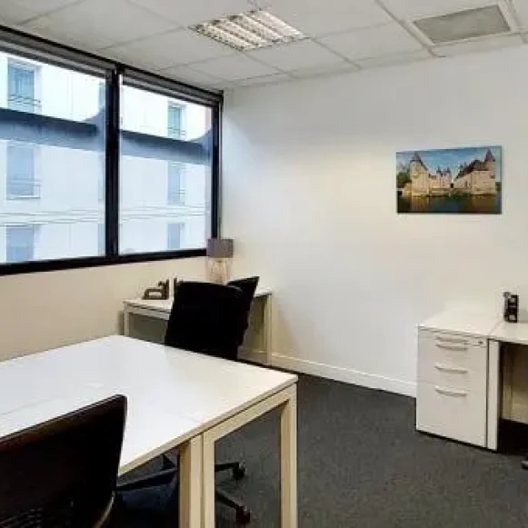 Bureau privé 15 m² 3 postes Coworking Passage de la Râpe Orléans 45000 - photo 9