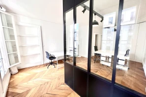 Bureau privé - 75001 - 4 postes - 2000€