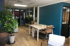 Open Space - 33200 - 4 postes - 317€