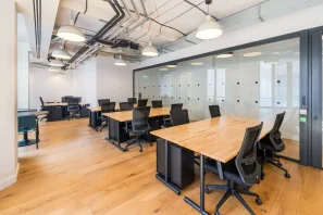Bureau privé - 75008 - 5 postes - 4347€