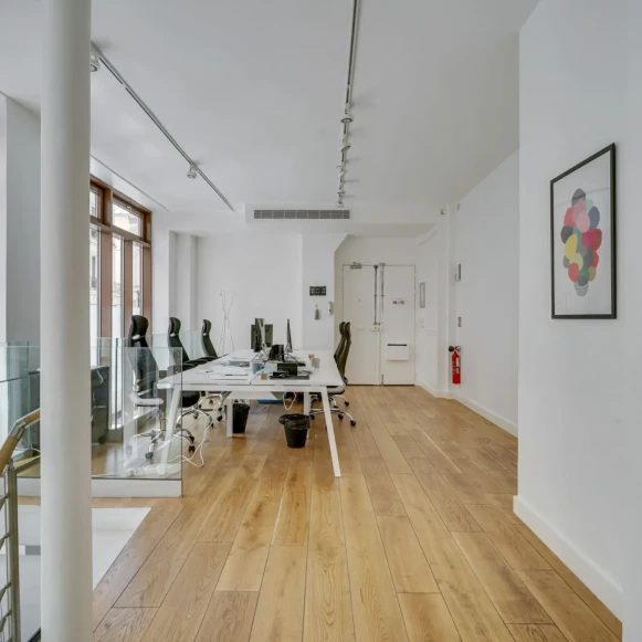 Espace indépendant 350 m² 50 postes Location bureau Rue Saint Sabin Paris 75011 - photo 3