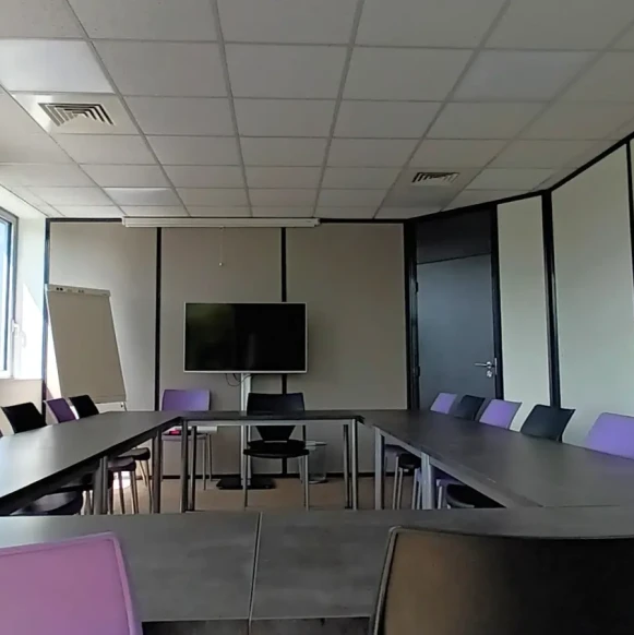 Bureau privé 33 m² 6 postes Coworking Avenue de Norvège Villebon-sur-Yvette 91140 - photo 4