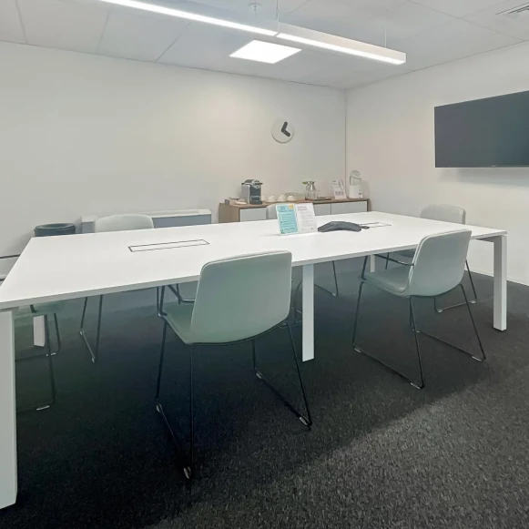 Bureau privé 450 m² 107 postes Coworking Place des Cinq Martyrs du Lycée Buffon Paris 75015 - photo 9