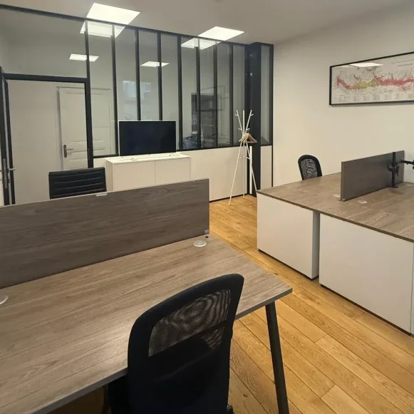 Bureau privé 25 m² 4 postes Location bureau Rue Vignon Paris 75008 - photo 1