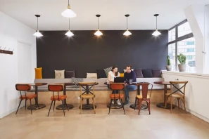 Open Space - 93170 - 4 postes - 350€