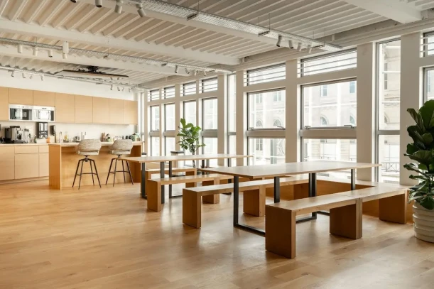 Espace indépendant - 75002 - 60 postes - 42000€