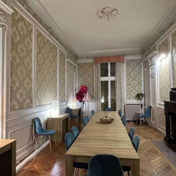 Bureau privé 35 m² 15 postes Coworking Rue Saint-Guilhem Montpellier 34000 - photo 1