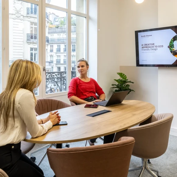 Espace indépendant 173 m² 31 postes Coworking Rue Montmartre Paris 75002 - photo 2