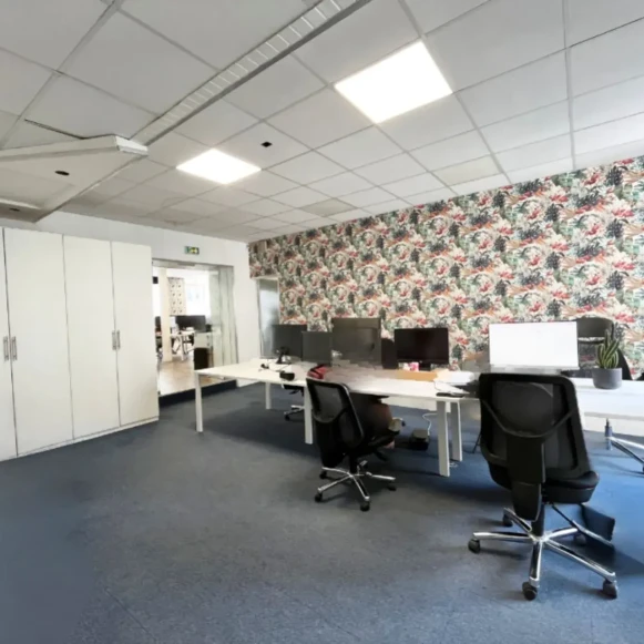 Espace indépendant 125 m² 20 postes Location bureau Rue d'Aboukir Paris 75002 - photo 4