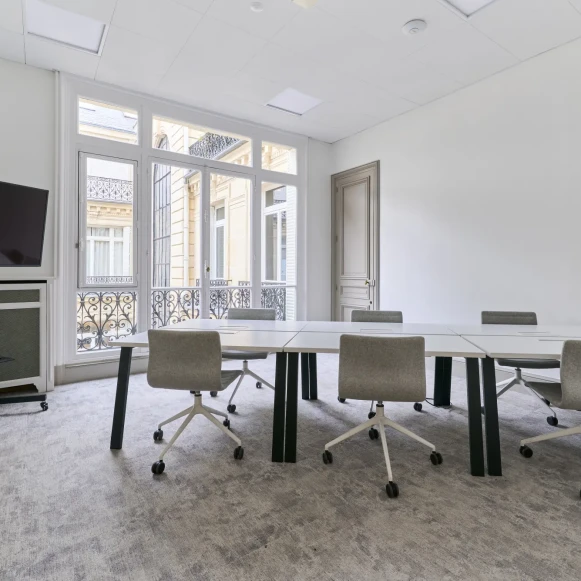 Espace indépendant 400 m² 45 postes Location bureau Avenue Hoche Paris 75008 - photo 6