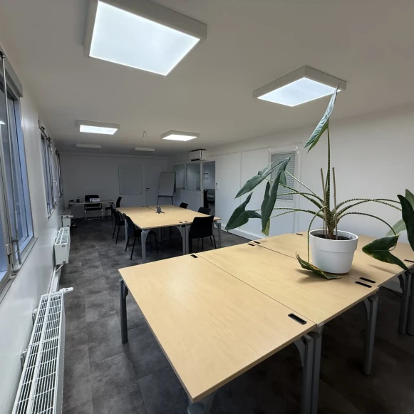 Espace indépendant 140 m² 18 postes Coworking Rue de l'Amiral Courbet Saint-Mandé 94160 - photo 5