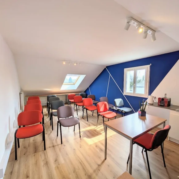 Bureau privé 13 m² 3 postes Location bureau Rue de la Loire Sainte-Luce-sur-Loire 44980 - photo 6