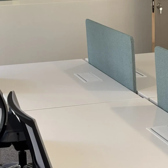 Bureau privé 16 m² 4 postes Location bureau Boulevard Carabacel Nice 06000 - photo 4
