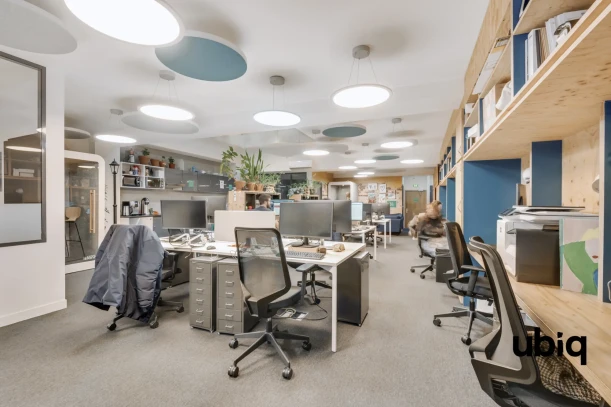 Espace indépendant - 75002 - 35 postes - 11800€