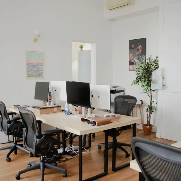 Espace indépendant 72 m² 12 postes Coworking Rue des Petites Écuries Paris 75010 - photo 5