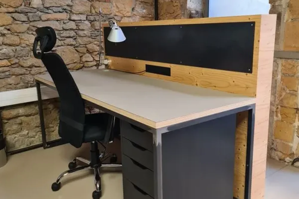Open Space - 69001 - 5 postes - 385€