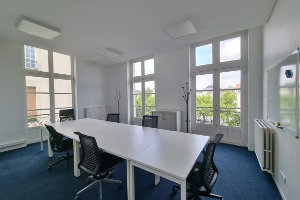 Bureau privé - 44000 - 6 postes - 2640€