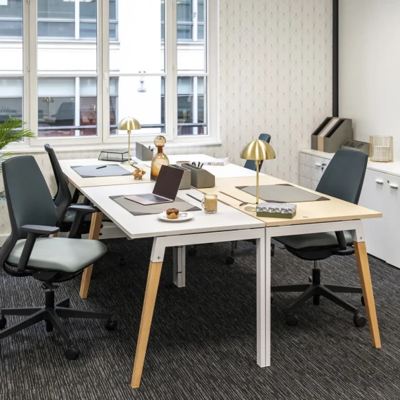 Bureau privé 20 m² 4 postes Coworking Rue Traversière Paris 75012 - photo 2