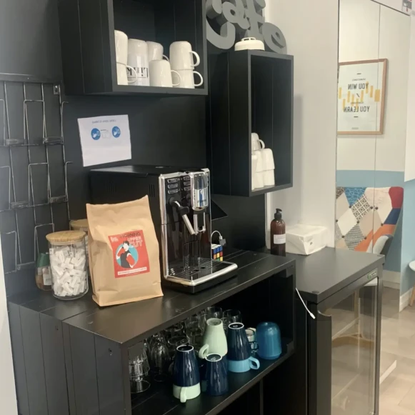 Bureau privé 24 m² 6 postes Location bureau Rue Blanche Paris 75009 - photo 3