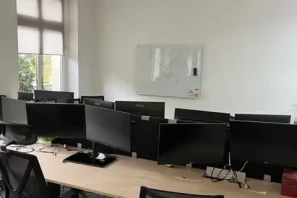 Open Space - 75002 - 4 postes - 350€