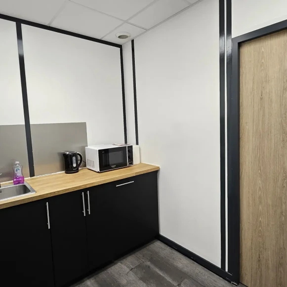 Bureau privé 35 m² 4 postes Location bureau Rue Jean Rostand Combs-la-Ville 77380 - photo 5