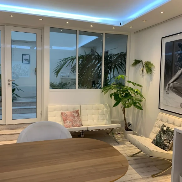Espace indépendant 190 m² 36 postes Coworking Rue de Sévigné Paris 75003 - photo 5