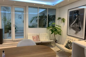 Espace indépendant - 75003 - 36 postes - 10900€