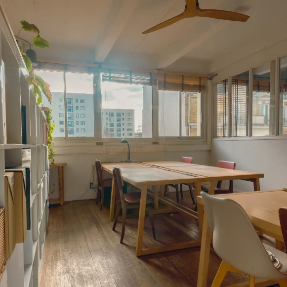 Bureau privé 16 m² 4 postes Location bureau Rue Frédérick Lemaître Paris 75020 - photo 8