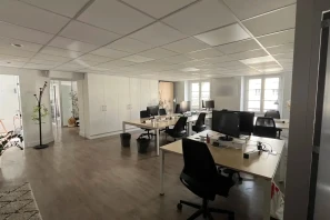 Open Space - 75002 - 10 postes - 350€