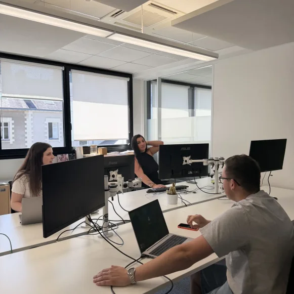Bureau privé 37 m² 10 postes Coworking Rue Paul Bellamy Nantes 44000 - photo 3