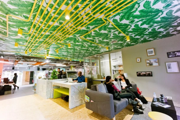 Bureau privé - 92200 - 4 postes - 2560€