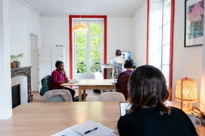 Open Space - 44000 - 10 postes - 249€